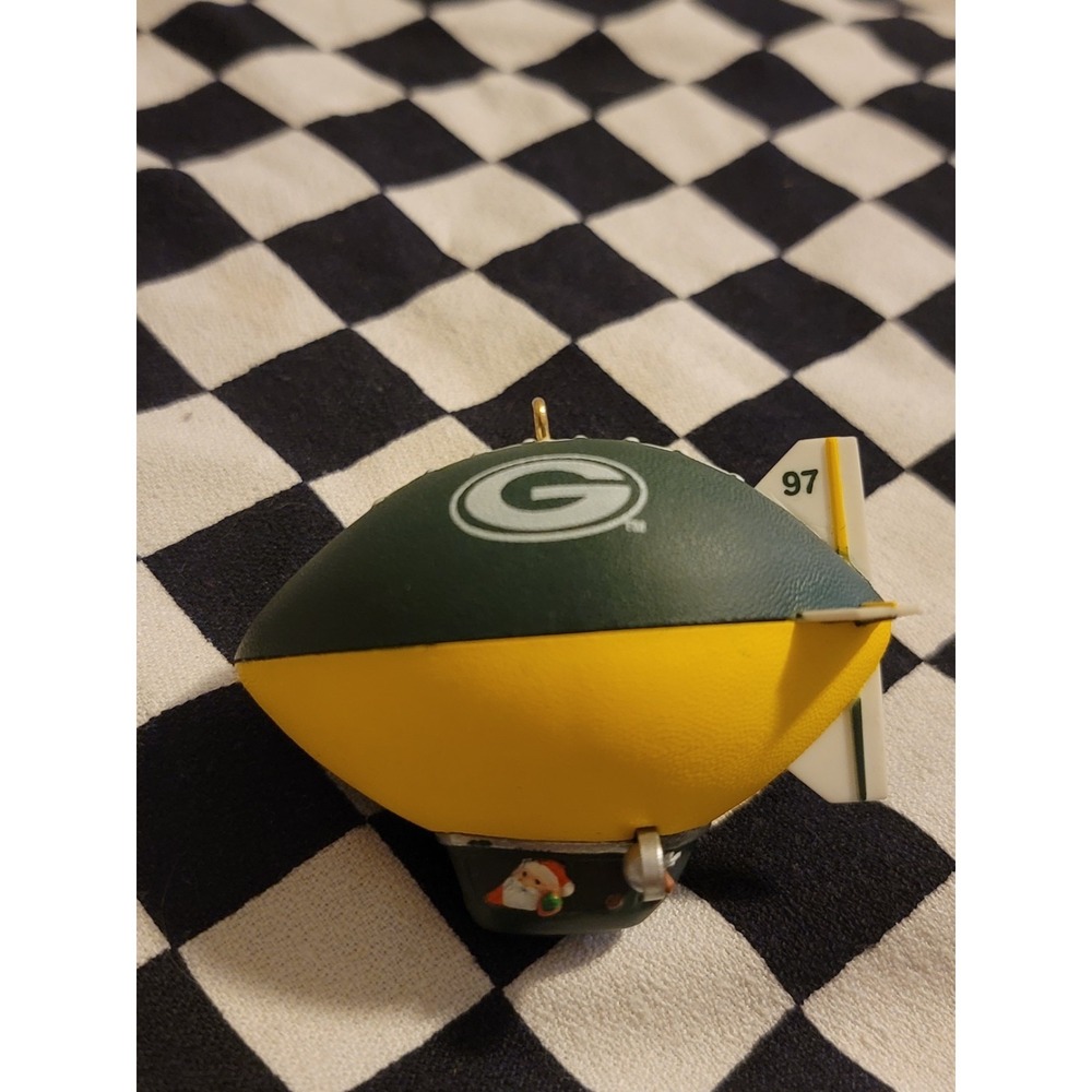 1997 Hallmark‎ Green Bay Packers Football Blimp Ornament 🏈💚💛